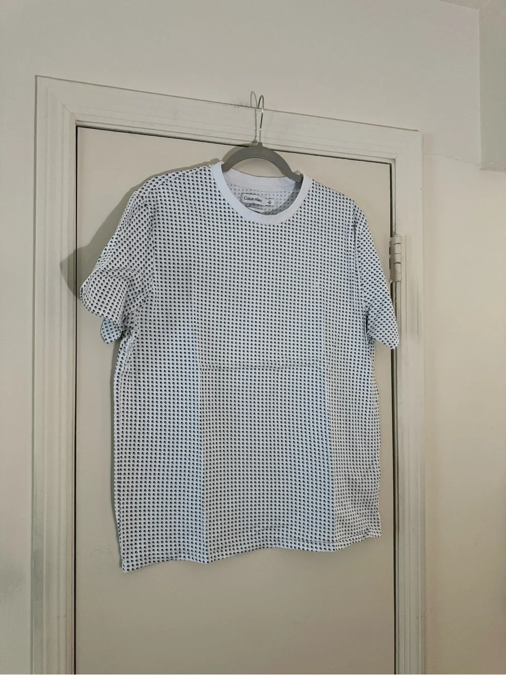 Calvin Klein Men's White Short-Sleeve Patterned Shirt Size Large